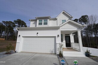 217 Beacon Hl Rd in Lillington, NC - Building Photo - Building Photo