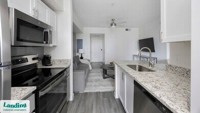 1811 E Apache Blvd, Unit 2103 in Tempe, AZ - Building Photo - Building Photo