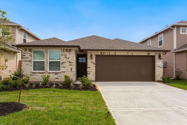 property at 6915 Lebec Dr