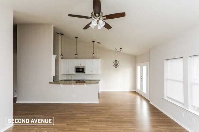 100 Clark Dr in Ferris, TX - Building Photo - Building Photo
