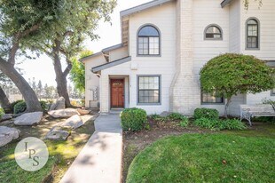15513 W Kearney Blvd in Kerman, CA - Building Photo