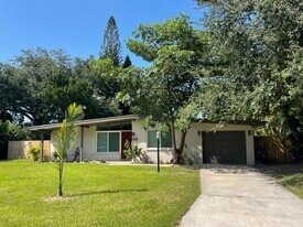 3804 16th Ave W in Bradenton, FL - Building Photo