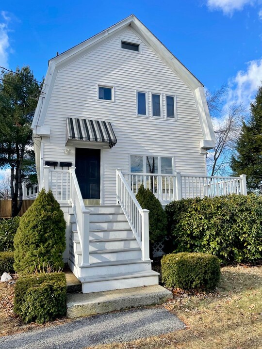 73 Chambers Ave in South Portland, ME - Building Photo