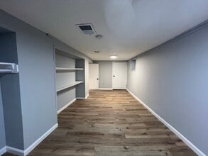 105 Brown Pl, Unit 3 in Jersey City, NJ - Foto de edificio - Building Photo