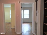 1706 Buena Vista Cir SE photo'