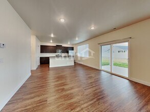 884 N Garnet Creek Ave in Star, ID - Building Photo - Building Photo