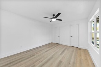 1514 Wirt Rd in Houston, TX - Building Photo - Building Photo