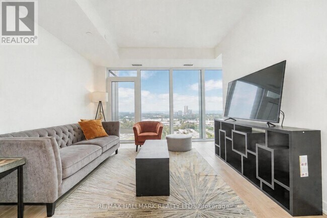 1 Quarrington Ln in North York, ON - Building Photo - Building Photo