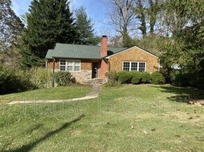 103 Cedar Ln in Asheville, NC - Building Photo - Building Photo