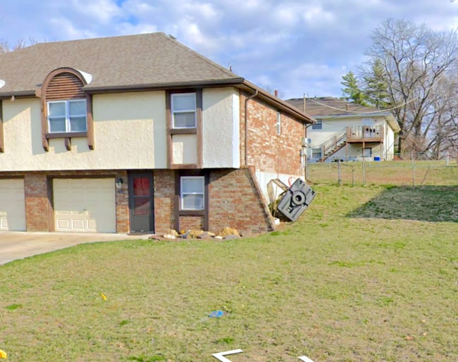 8724 E 61 St