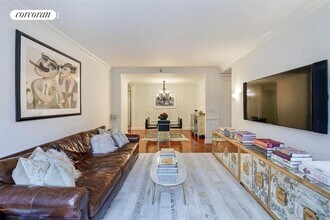 400 E 51st St in New York, NY - Building Photo - Building Photo