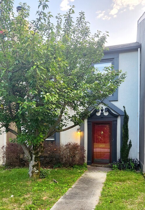 2859 Wynterhall Rd SE in Huntsville, AL - Building Photo