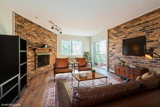 401 W Webster Ave in Chicago, IL - Foto de edificio - Building Photo