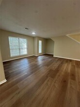 155 Binnacle Ct in Willis, TX - Building Photo - Building Photo