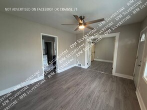 1228 E Meyers Ave in Hazel Park, MI - Building Photo - Building Photo