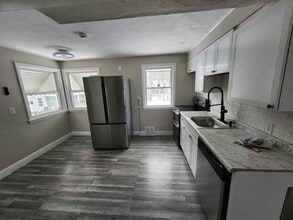5666 South Blvd in Maple Heights, OH - Building Photo - Building Photo