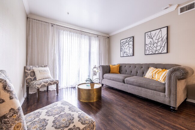 333 Holly in The Woodlands, TX - Foto de edificio - Interior Photo