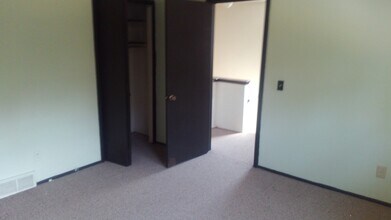1648 Burcham Dr in East Lansing, MI - Building Photo - Building Photo