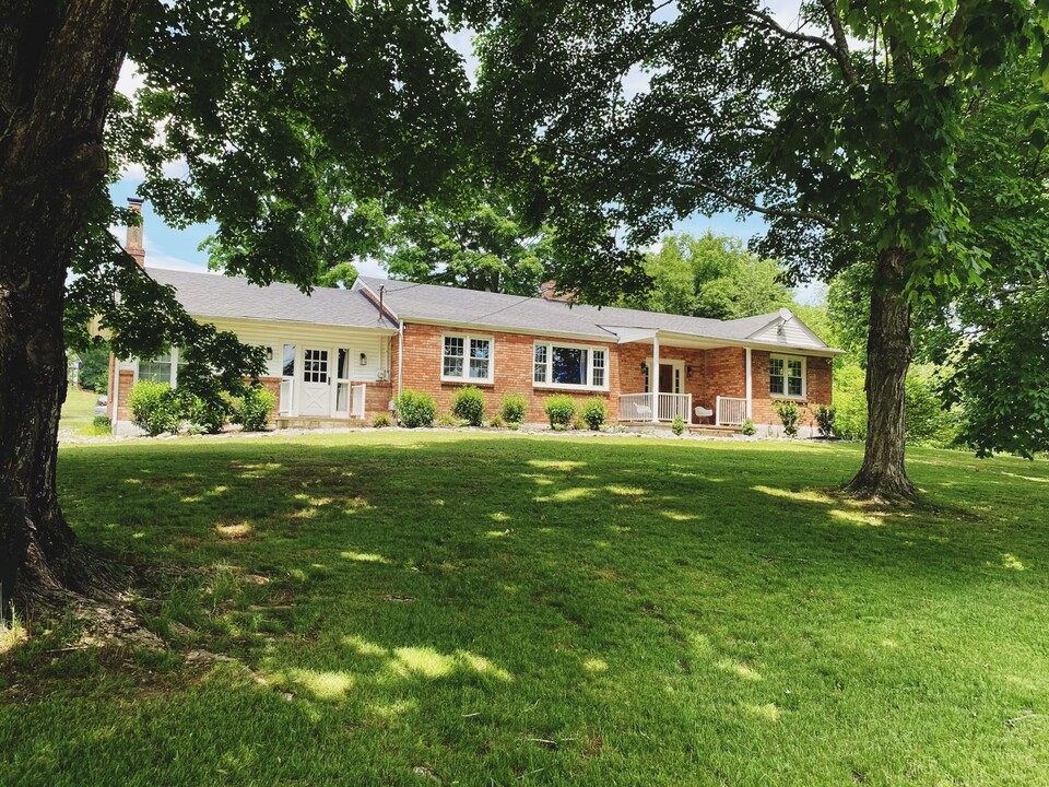 1155 Ridge Hill Rd in Goodlettsville, TN - Building Photo