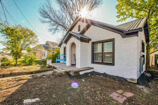 1500 E Main St in Gatesville, TX - Building Photo - Building Photo