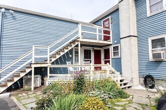 42 Essex St, Unit 2 in Salem, MA - Building Photo - Building Photo