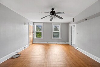 494 Riddle Rd in Cincinnati, OH - Building Photo - Building Photo