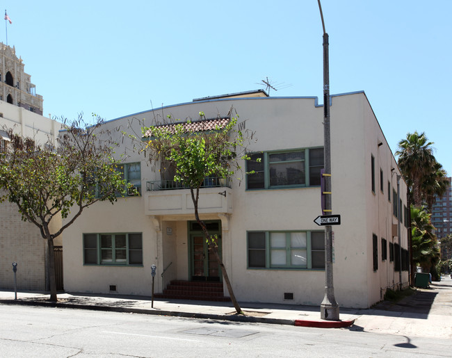 426 E Broadway in Long Beach, CA - Building Photo - Building Photo