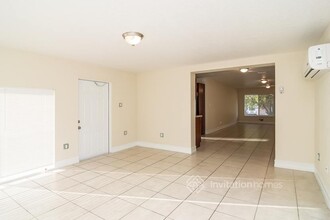 2210 Wiley St in Hollywood, FL - Building Photo - Building Photo