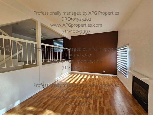 2000 W Palmyra Ave in Orange, CA - Building Photo - Building Photo