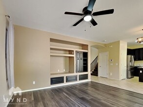 2534 W Old Paint Trail in Phoenix, AZ - Building Photo - Building Photo