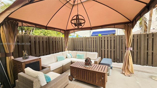 property at 5109 SW 141st Ave