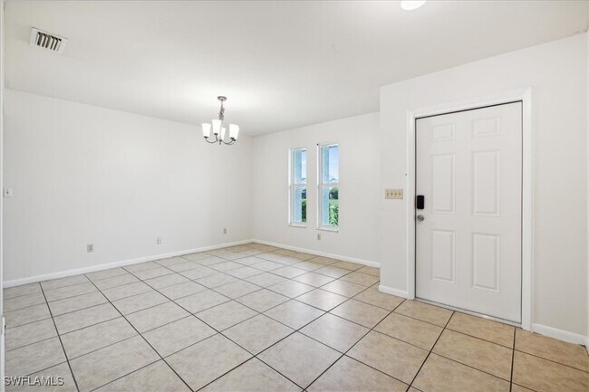 607 SW 26th St in Cape Coral, FL - Building Photo - Building Photo