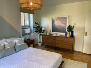 47-26 98th Pl in Queens, NY - Foto de edificio - Building Photo