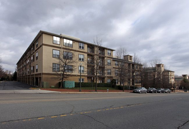 White Flint Station in Rockville, MD - Building Photo - Building Photo