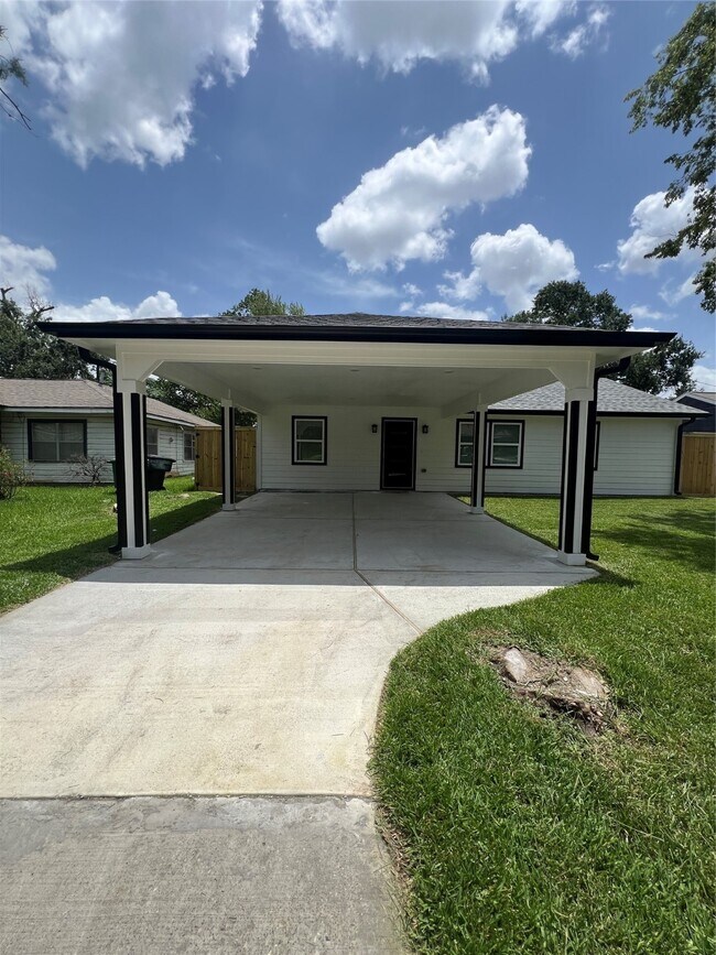 7613 Lady St in Houston, TX - Building Photo - Building Photo