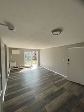 13420 Euclid Ave in East Cleveland, OH - Foto de edificio - Building Photo