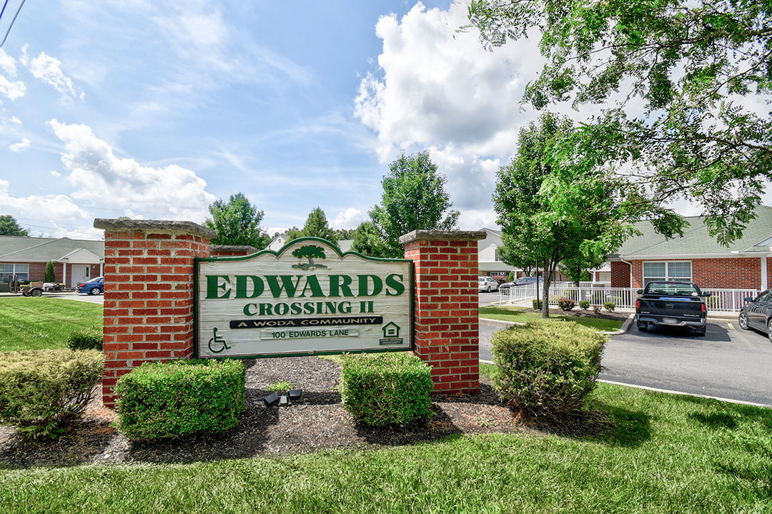 Edward''s Crossing II in Beaver, WV - Foto de edificio