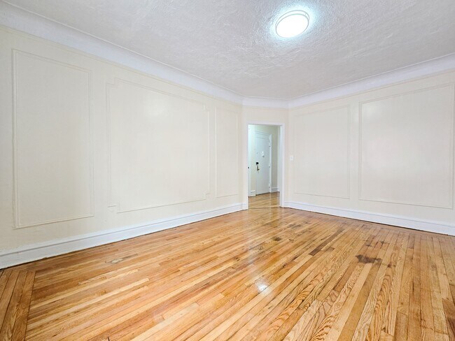 2 North St, Unit C1 in Mount Vernon, NY - Building Photo - Building Photo