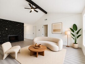 5814 Fontenelle Dr in Houston, TX - Building Photo