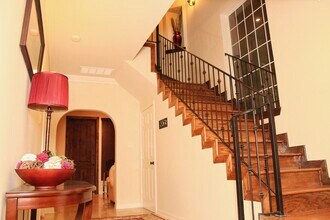 3007 Falls At Fairdale in Houston, TX - Building Photo - Building Photo