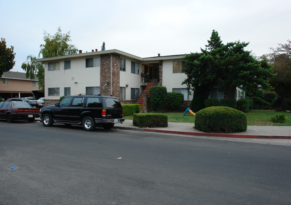 506 Columbia Ave in Sunnyvale, CA - Building Photo