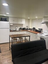 3622 37th Ave S, Unit B in Seattle, WA - Foto de edificio - Building Photo