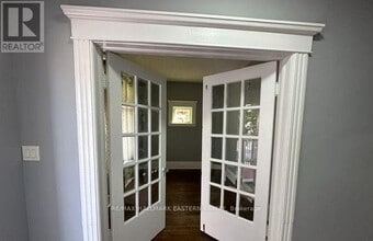 293 Dalhousie St in Peterborough, ON - Building Photo - Building Photo