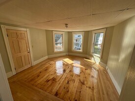 83 Coombs St in Southbridge, MA - Building Photo