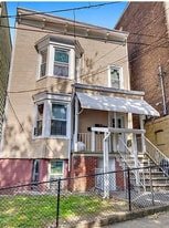 61 Poplar St in Yonkers, NY - Building Photo