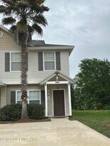 1827 Lago Del Sur Drive in Middleburg, FL - Building Photo