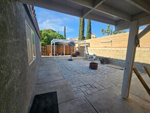 37212 Little Sycamore St in Palmdale, CA - Building Photo - Building Photo