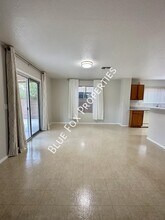 1082 W Sea Lion Dr in Tucson, AZ - Building Photo - Building Photo