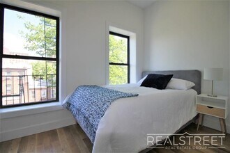 631 Willoughby Ave in Brooklyn, NY - Building Photo - Building Photo
