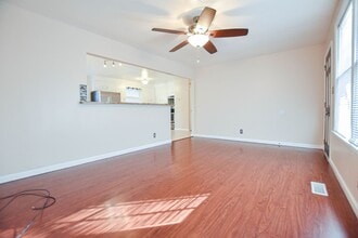 687 Debbie Dr in Clarksville, TN - Building Photo - Building Photo